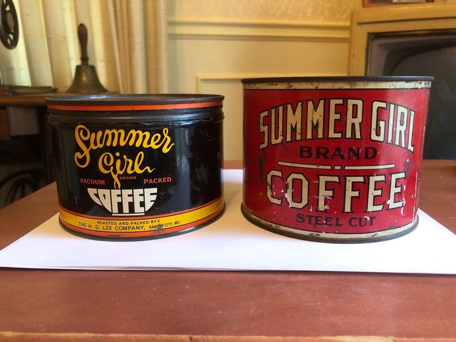 Lot (2x) Vintage Summer Girl 1 lb. Coffee Tins Litho Cans H. D. Lee Mercantile