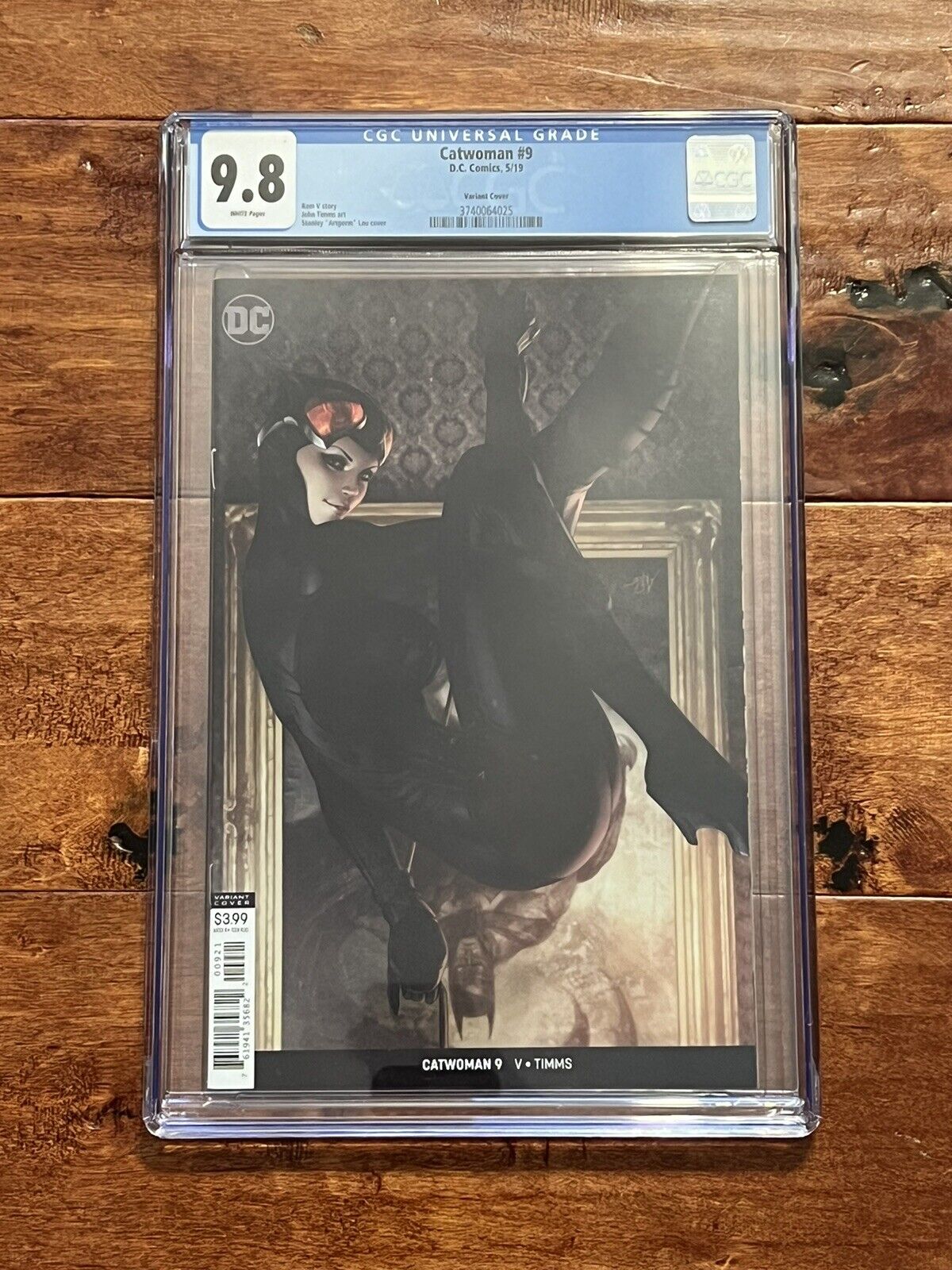 Catwoman #9 Stanley Artgerm Lau Variant 2019 Cover CGC 9.8 DC Comics