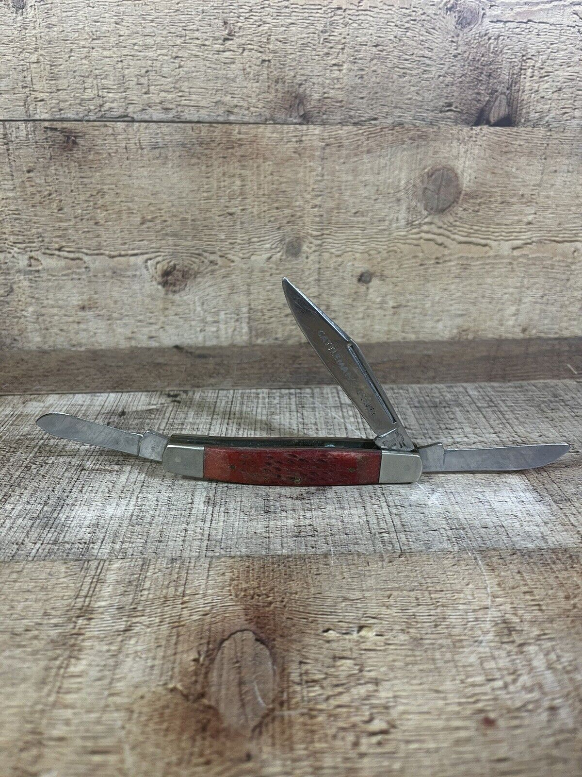 Rare Cattleman’s Honest Abe  Knife Red Stag Surgical Steel Pocket Knife