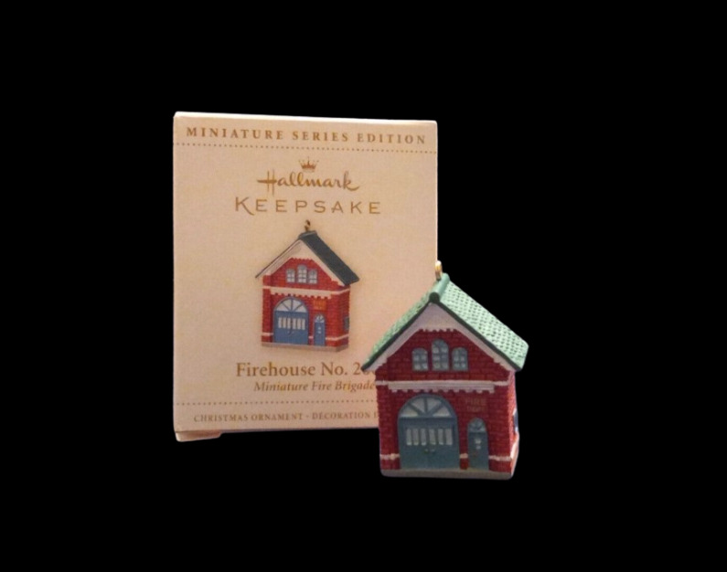 Hallmark Keepsake Ornament Firehouse No. 2006 Miniature Fire Brigade
