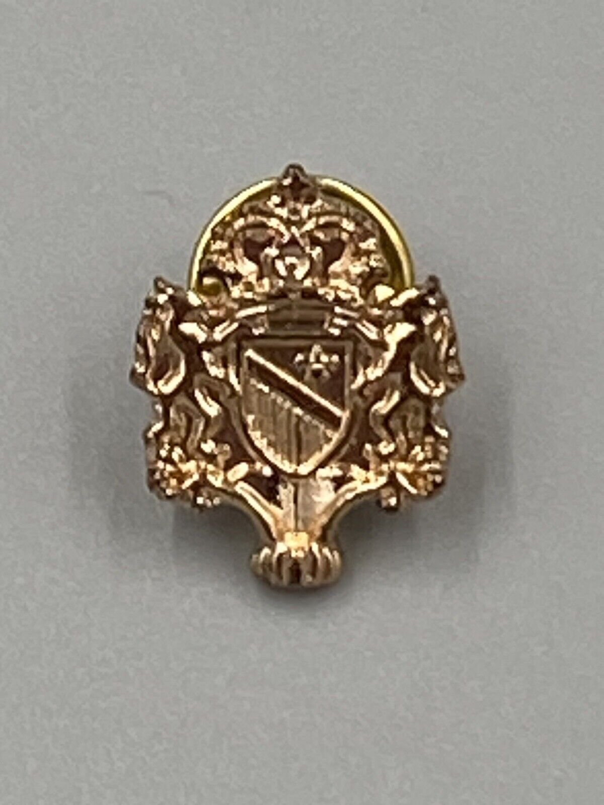 Vintage Gold Colored Crest Regal Royal Style Lapel Pin