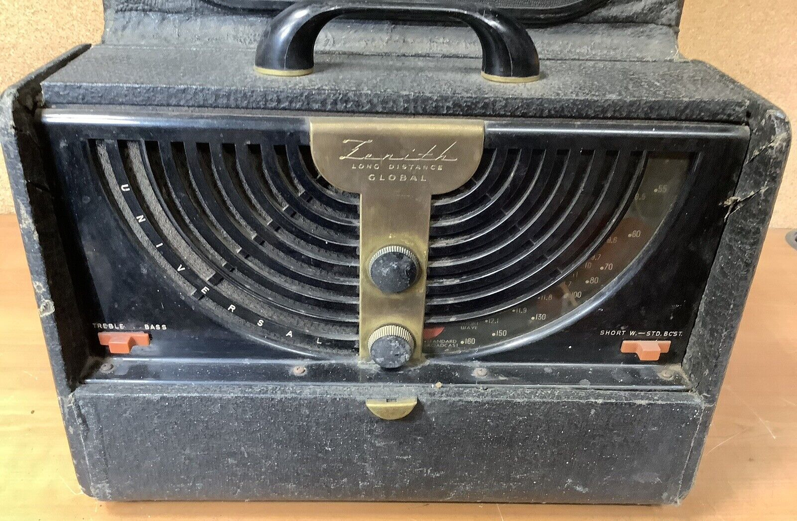 Vintage 1946 Zenith Model 6G004Y Tube Radio ~ ShortWave Standard ~ 