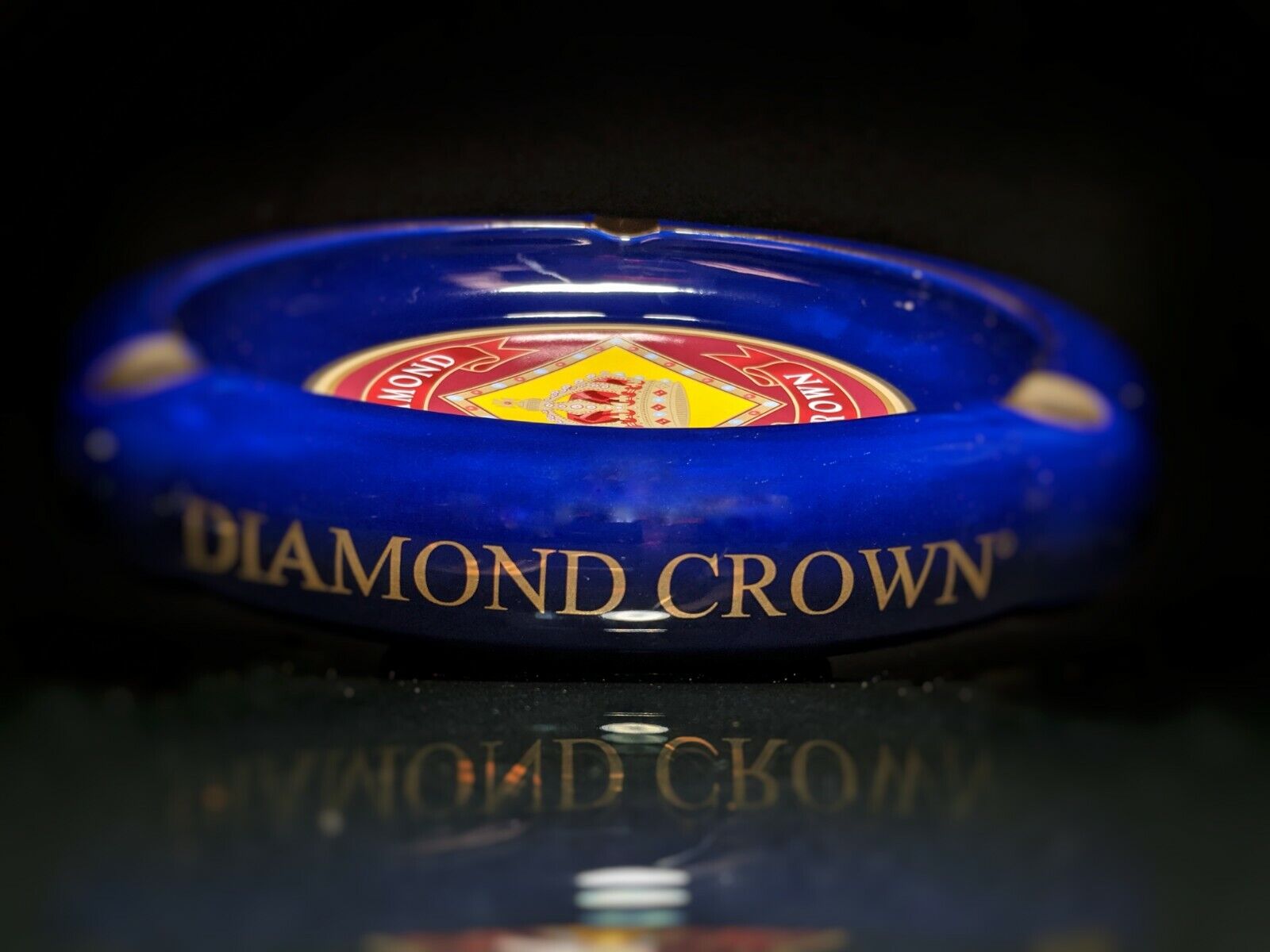 Diamond Crown Large Size Ceramic Ashtray NIB