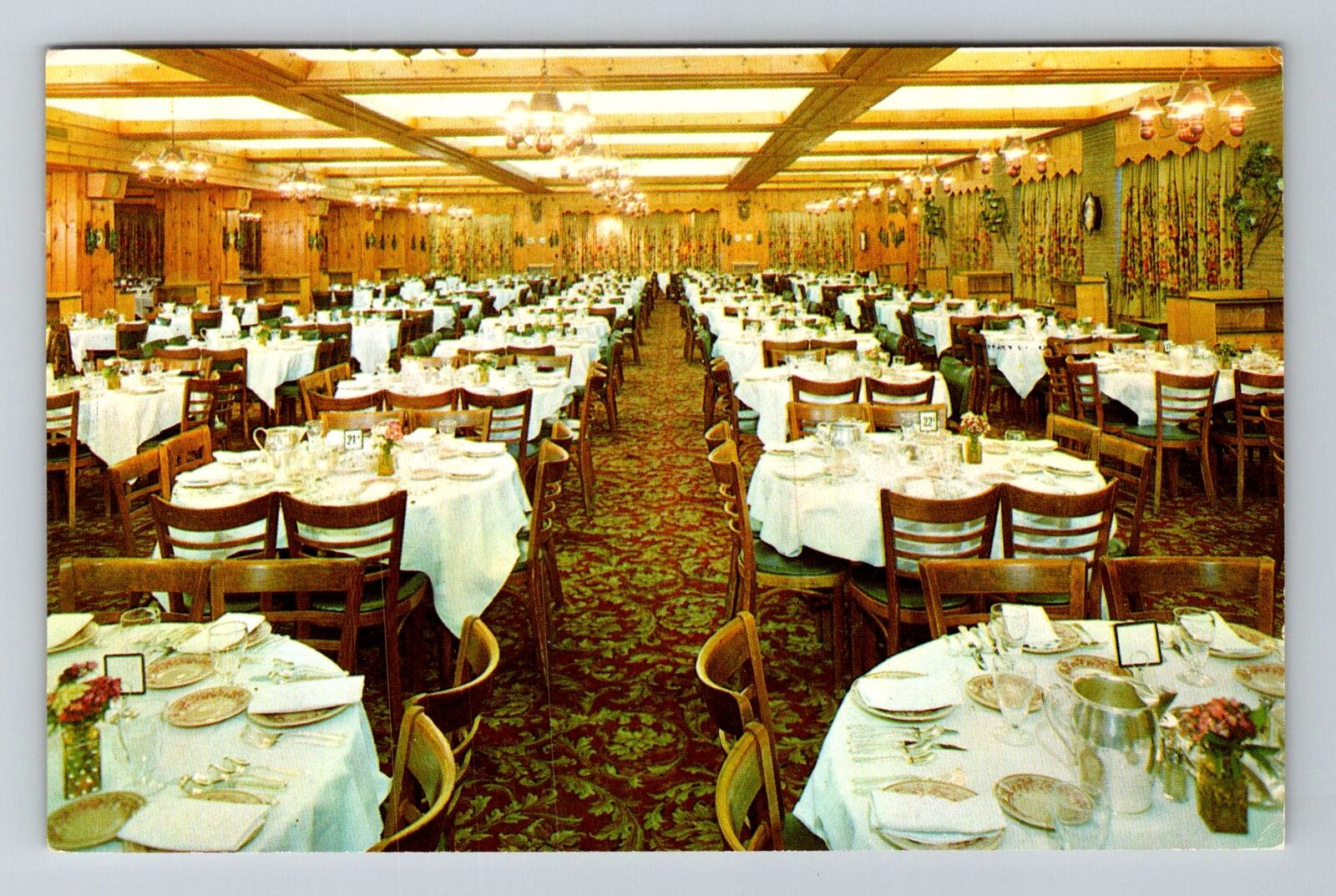Grossingers NY-New York, Grossinger\'s Dining Room, c1964 Vintage Postcard
