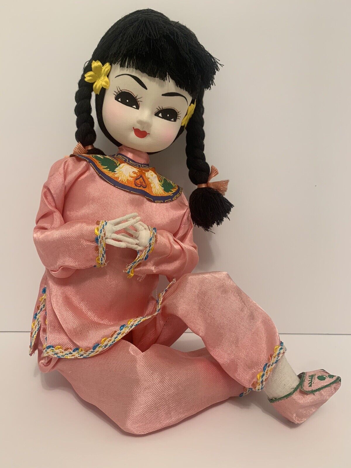 Vintage Stockinette Posed Asian Doll 1983 - Excellent Condition