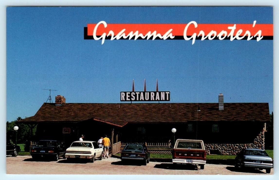 BRUCE CROSSING, Michigan MI~ Roadside GRAMMA GROOTER\'S LOG CABIN c1980s Postcard