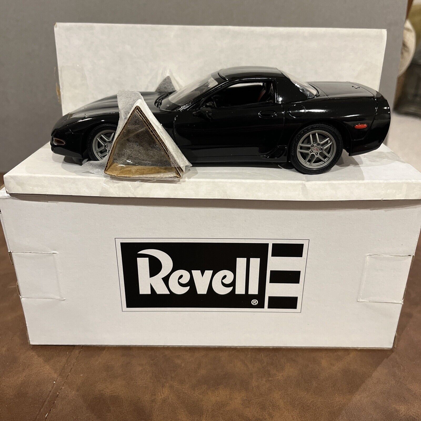 Revell 948 1/25 Scale 2003 Chevrolet Corvette Z06 Plastic Promo Car Black
