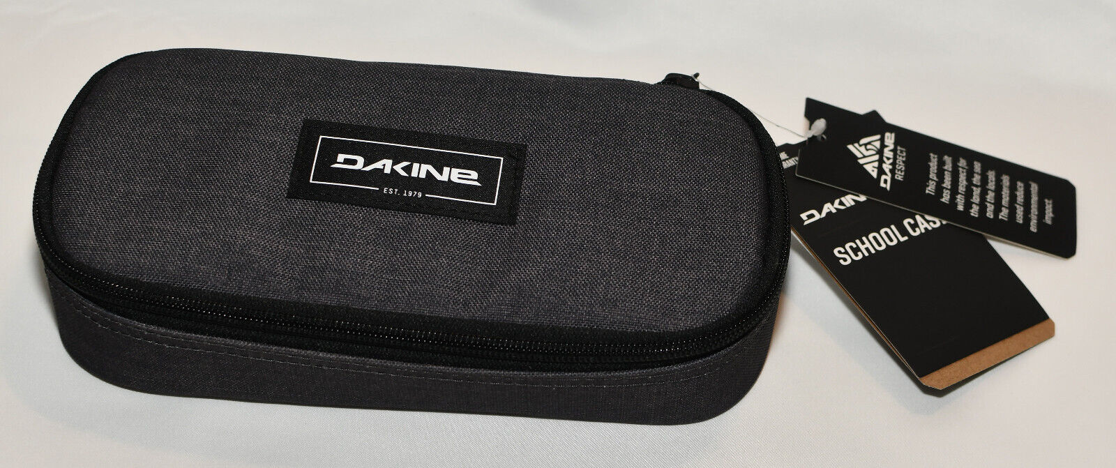 NEW Dakine - School Case (Pencile Eraser ++) Fast Shippping (Carbon Gray)