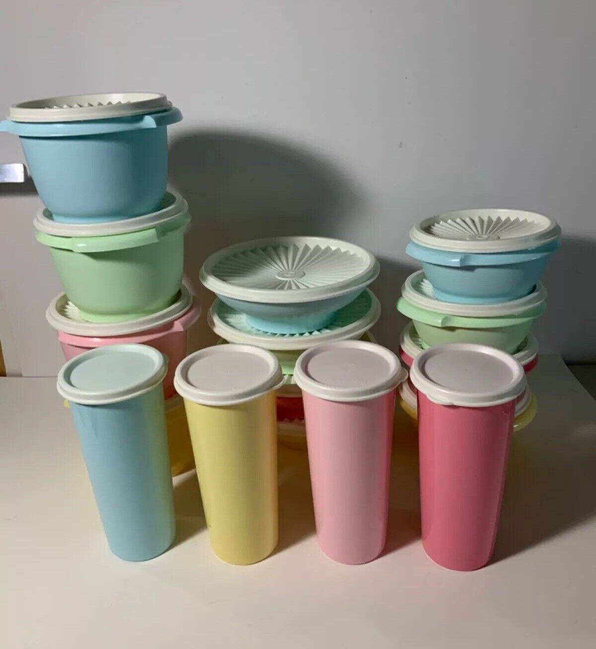 32 Piece Tupperware Heritage Collection Multi Pack