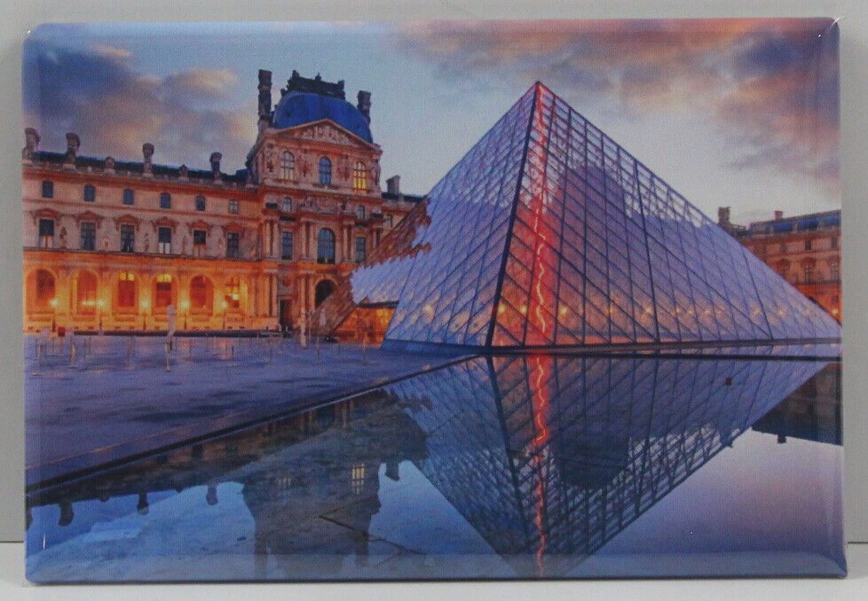 The Louvre Museum Photo 2\