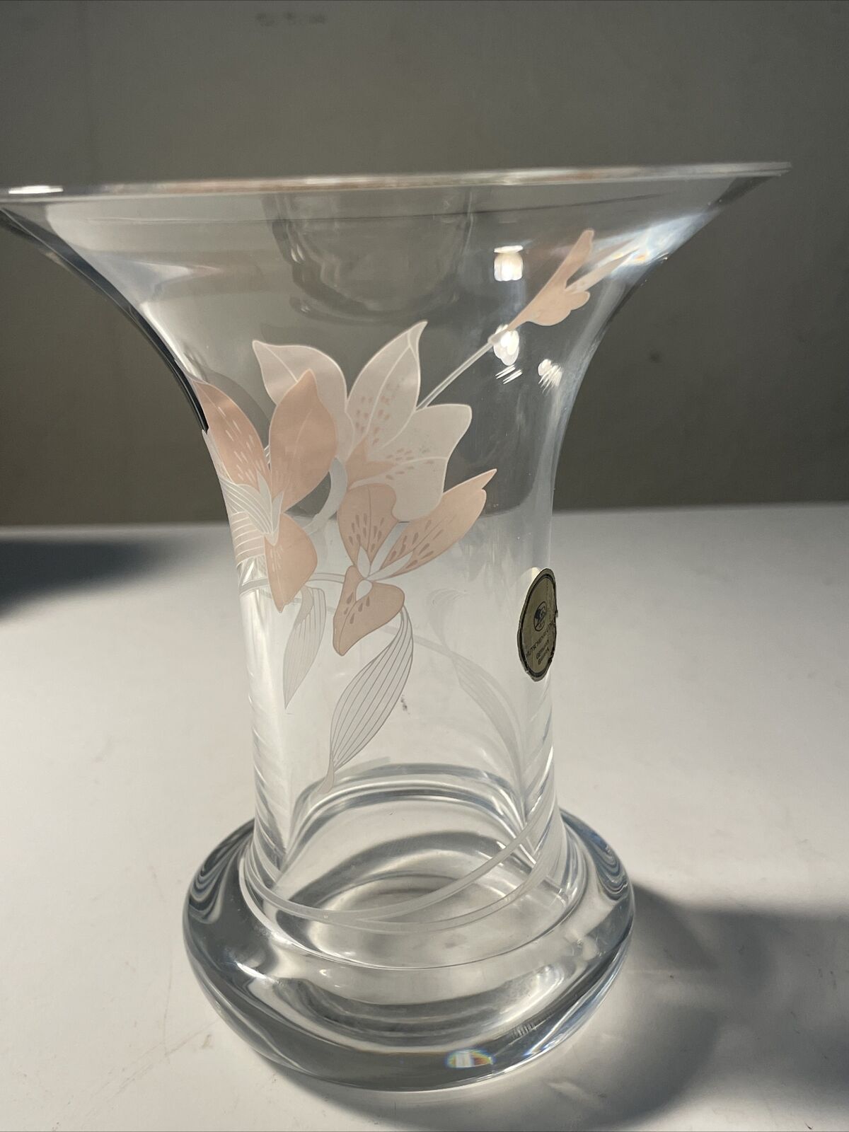 Vintage Hutschenreuther Germany Pink Floral Frosted Glass Flare Vase 5 1/2\