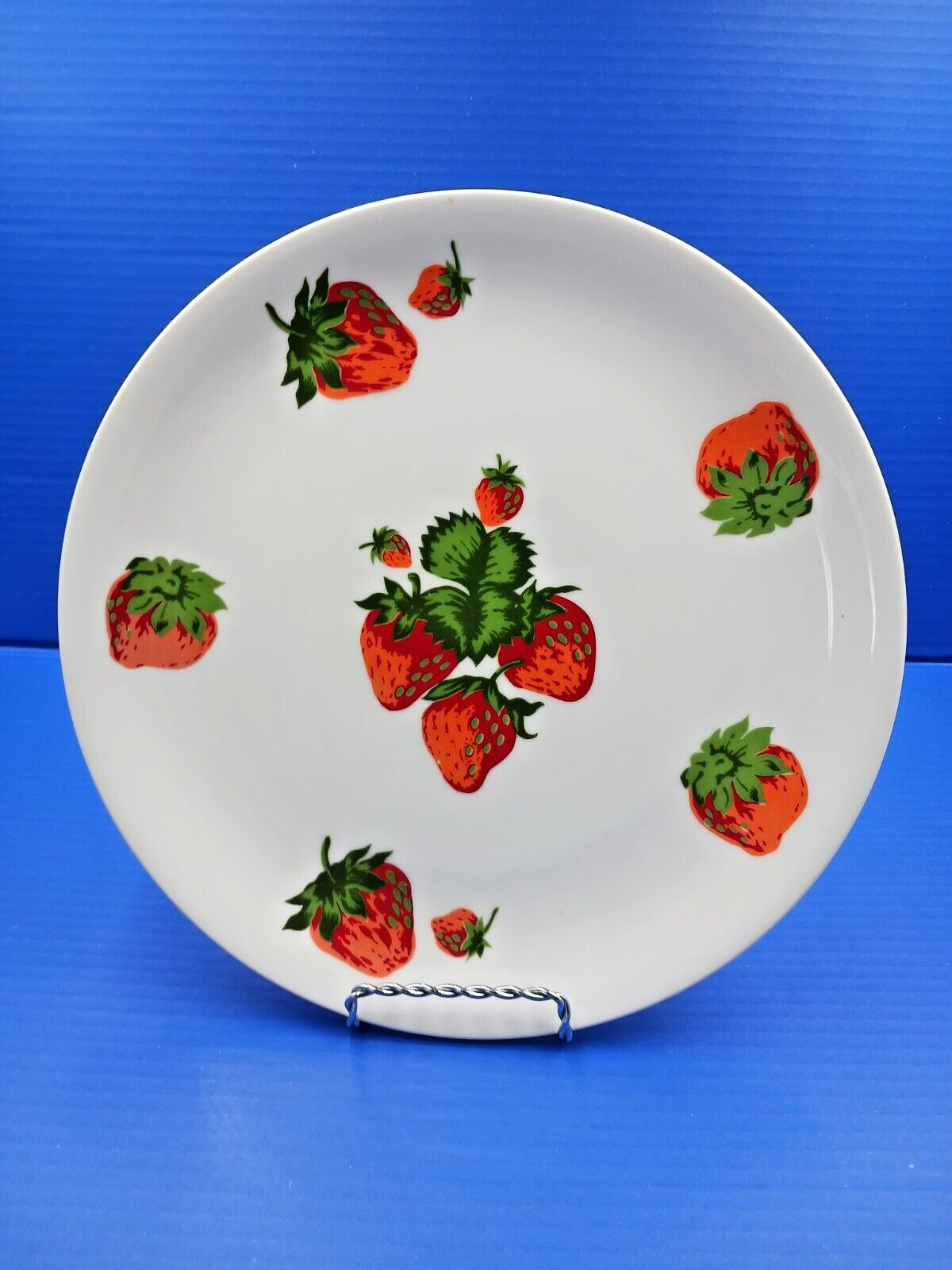 Vintage Georges Briard Large Strawberry Serving Plate 10.5\
