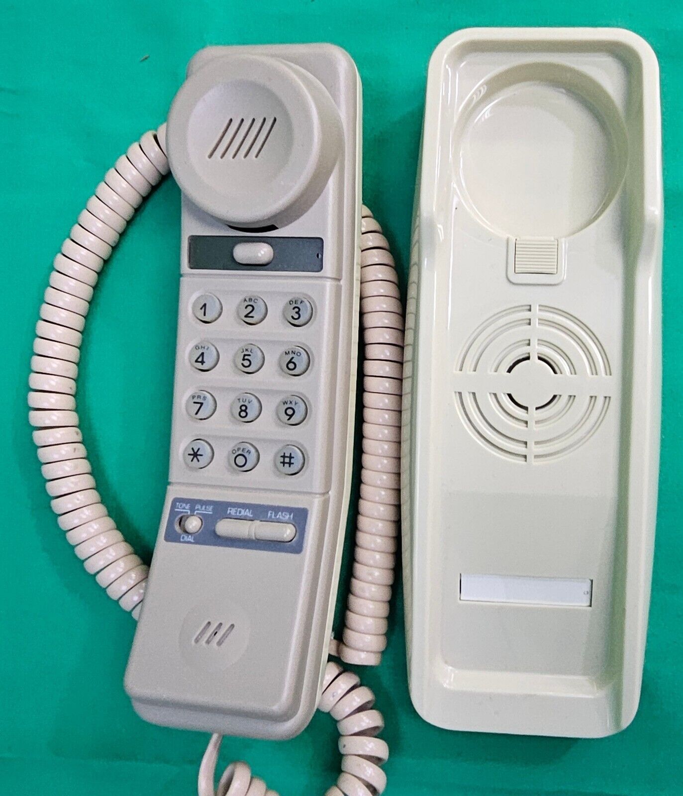 Vintage 1990s Telco Landlone Wall Phone Push Button Pulse Dial Telephone 9431A