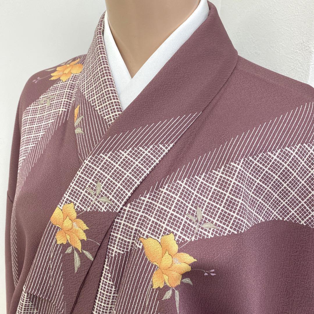 Japanese 14431O Fine Pattern Flower Kimono