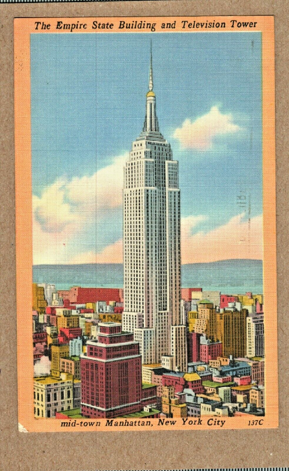 THE EMPIRE STATE BUILDING & TV TOWER - NEW YORK   VINTAGE POSTCARD - STAMP 1956