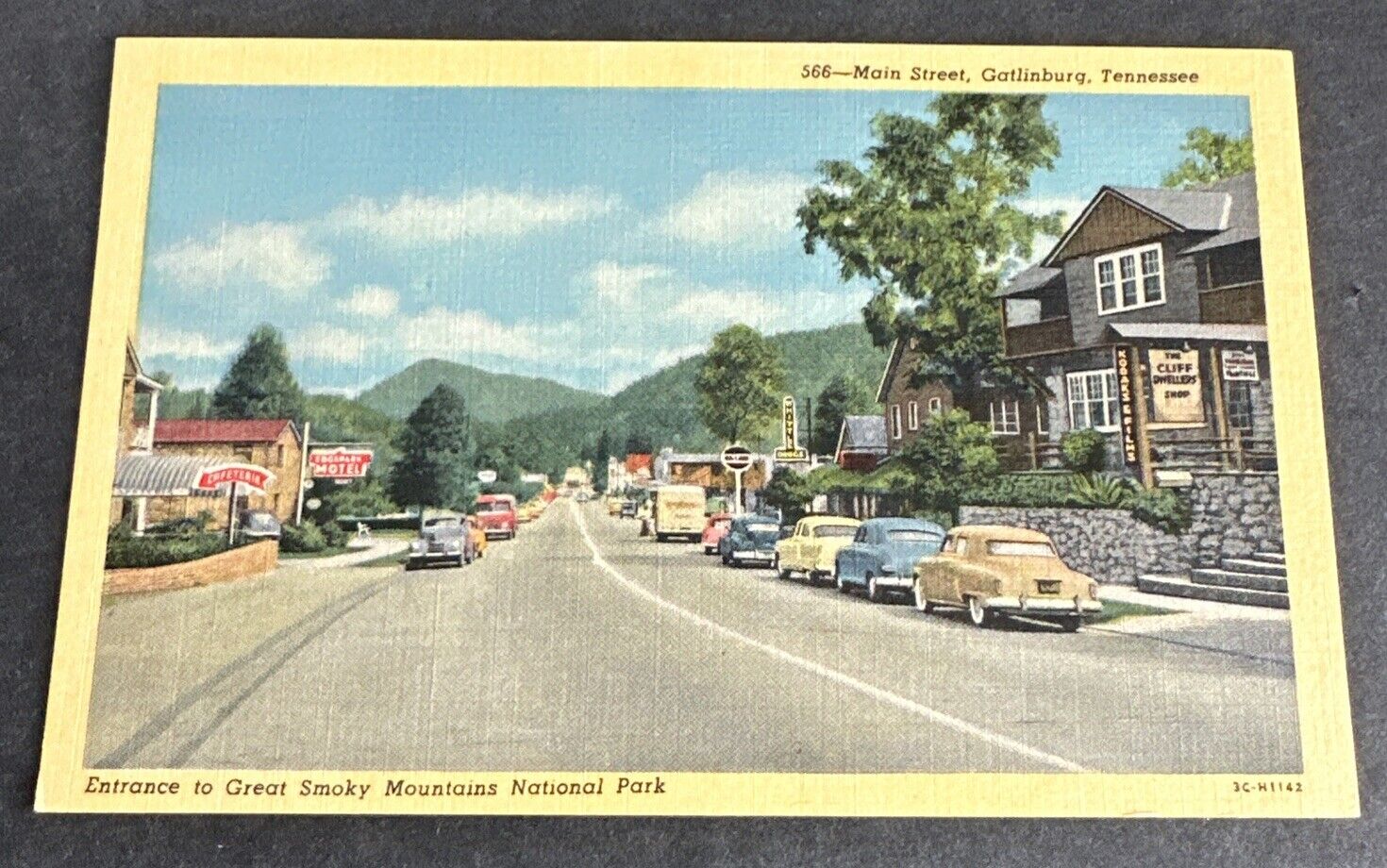Postcard Main Street Gatlinburg Tenn ~ Smoky Mountains National Park