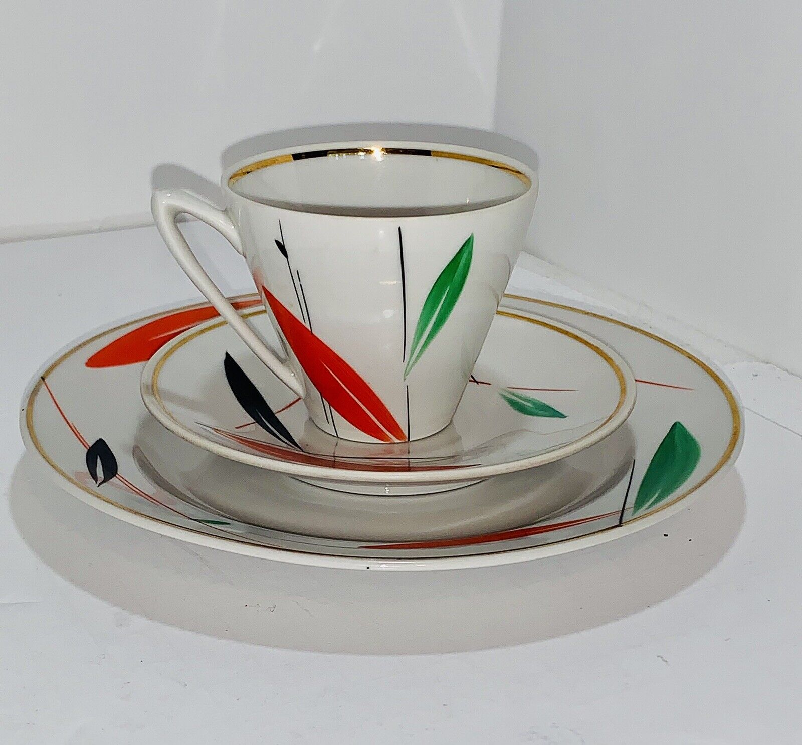 3 Piece Tea Cup Set Ukrainian SSR 1960s Porcelain Gold Rim Org Gr, Blk Vint Rare