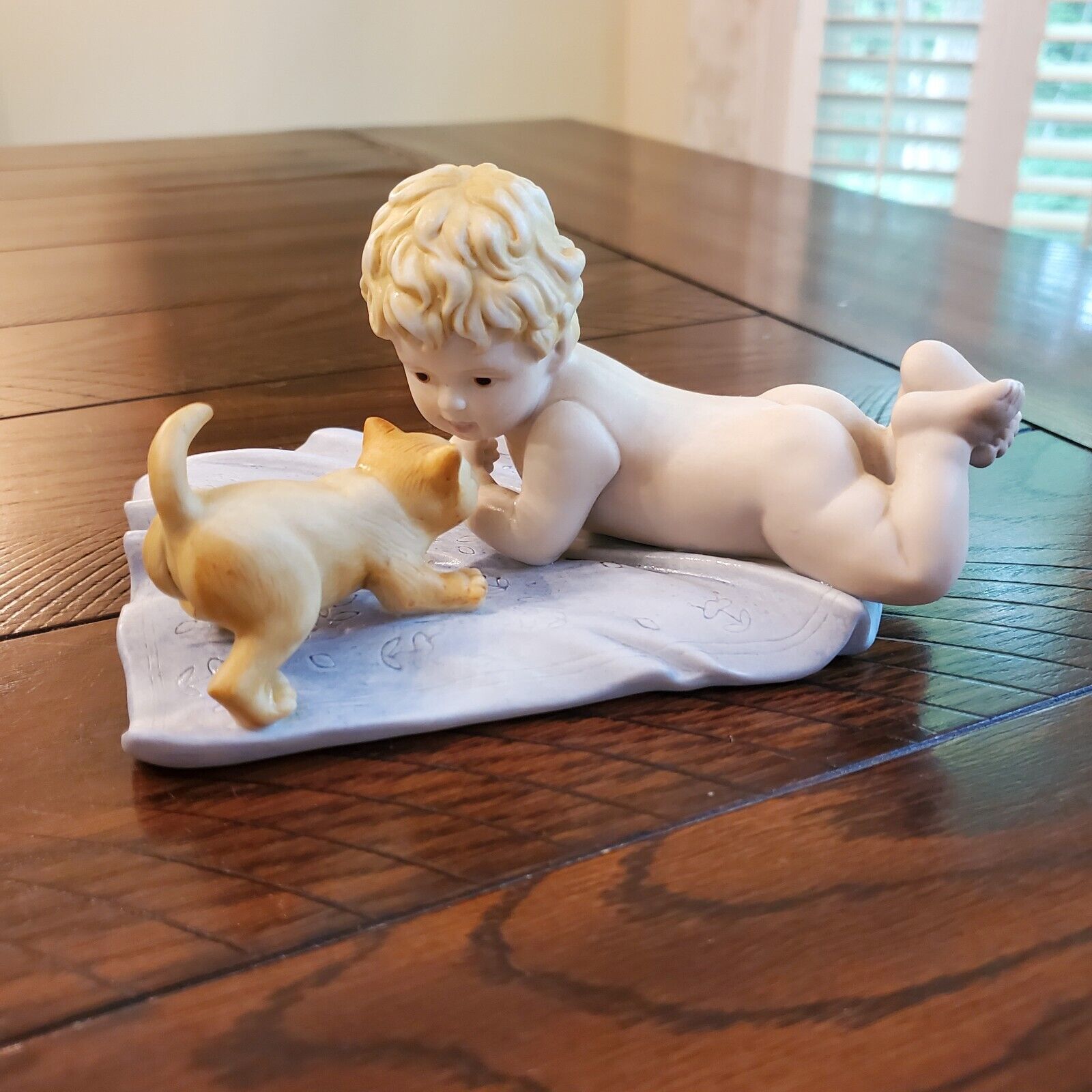 Vintage Cherub Angel Baby with Kitty Cat Porcelain Figurine Papel Freelance *See