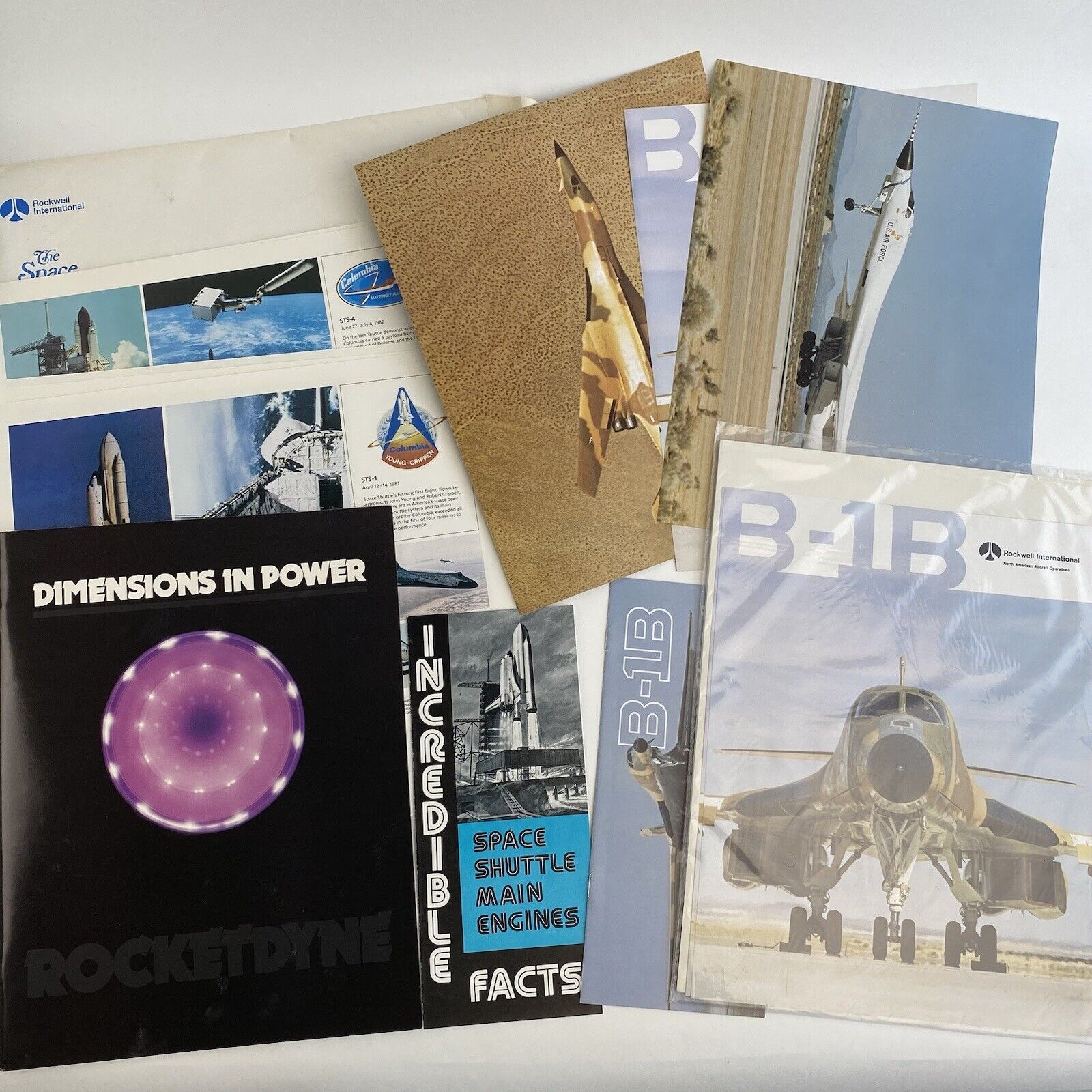 Huge Lot 1982 NASA Rockwell International Space Shuttle Program Brochures Model