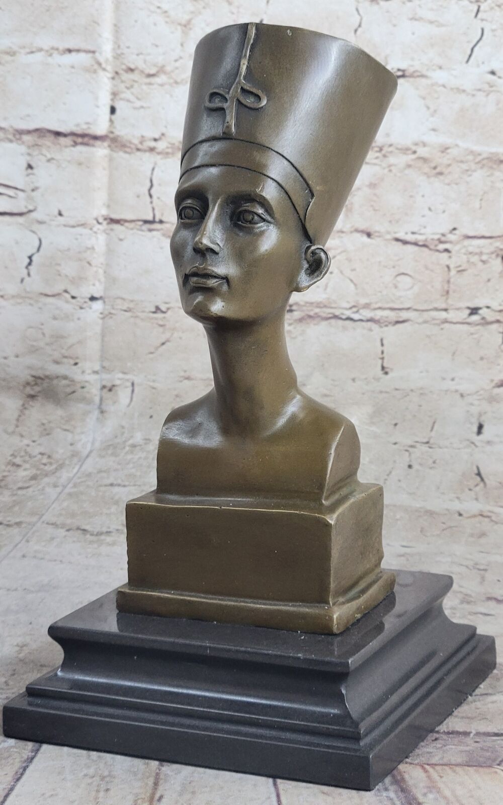 Bronze Metal Bust Sculpture Statue of Ancient Egyptian Queen Nefertiti Signed