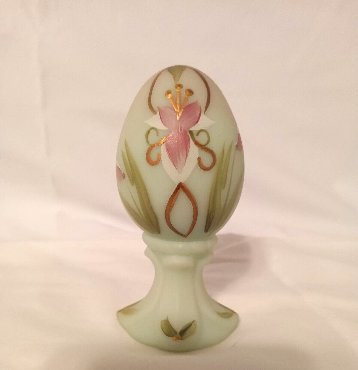 Fenton Hand Painted Burmese Glass Limited Edition Egg 291/3000