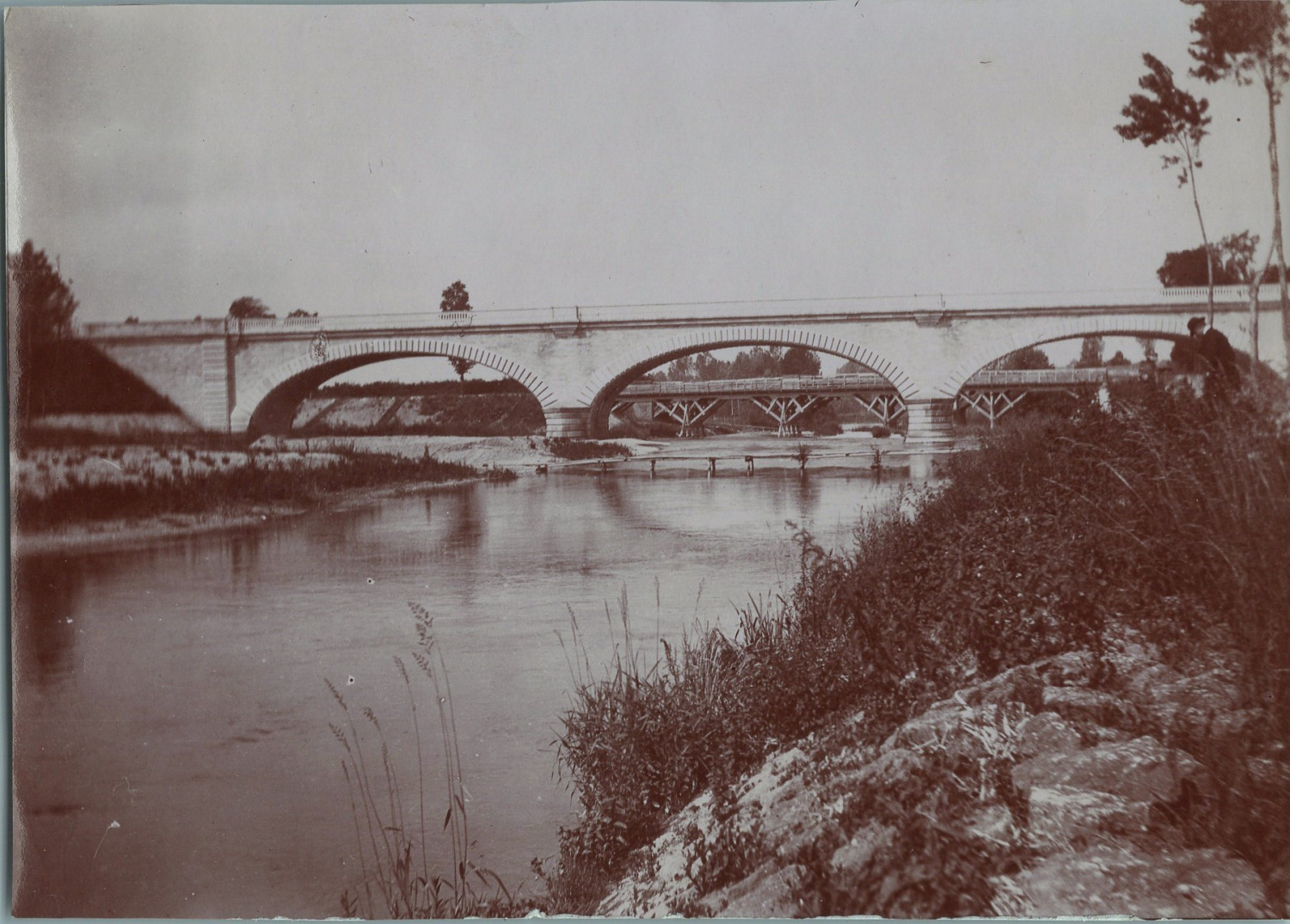 France, Sens, Pont Saint-Florentin vintage print, vintage print, draw