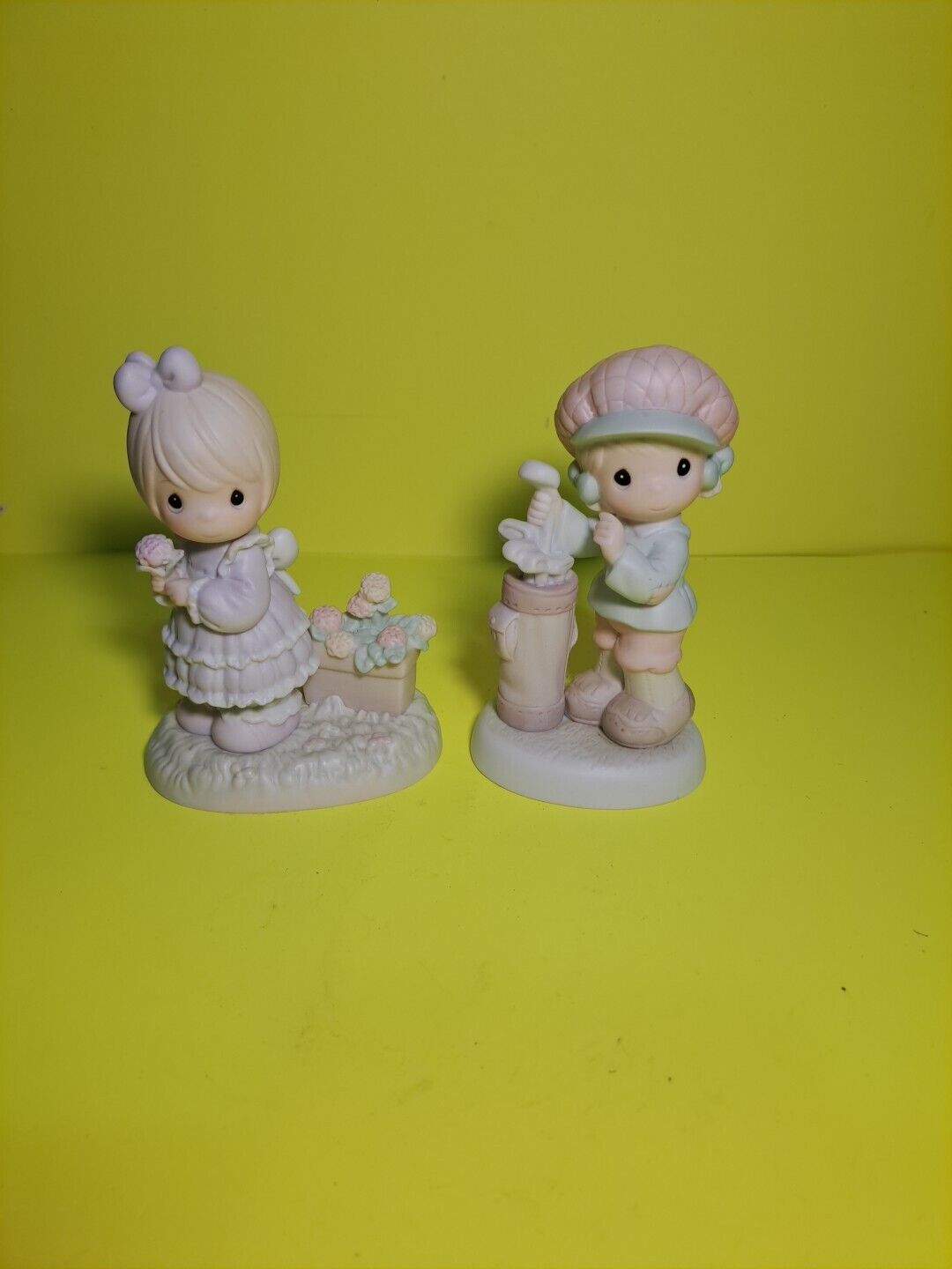 2 vintage precious moments figurines From 1993