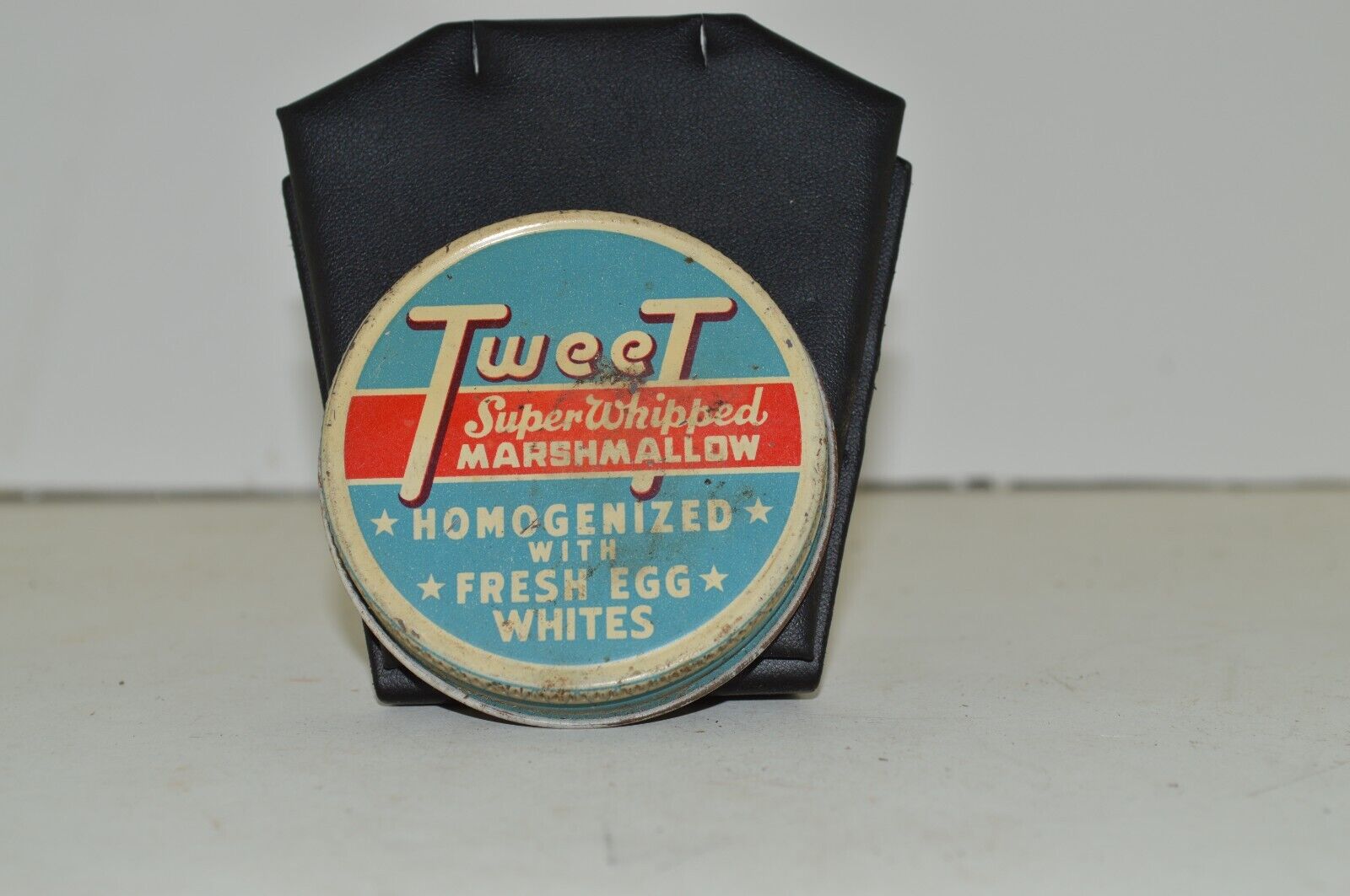 Vintage Tweet Super Whipped Marshmallow lid