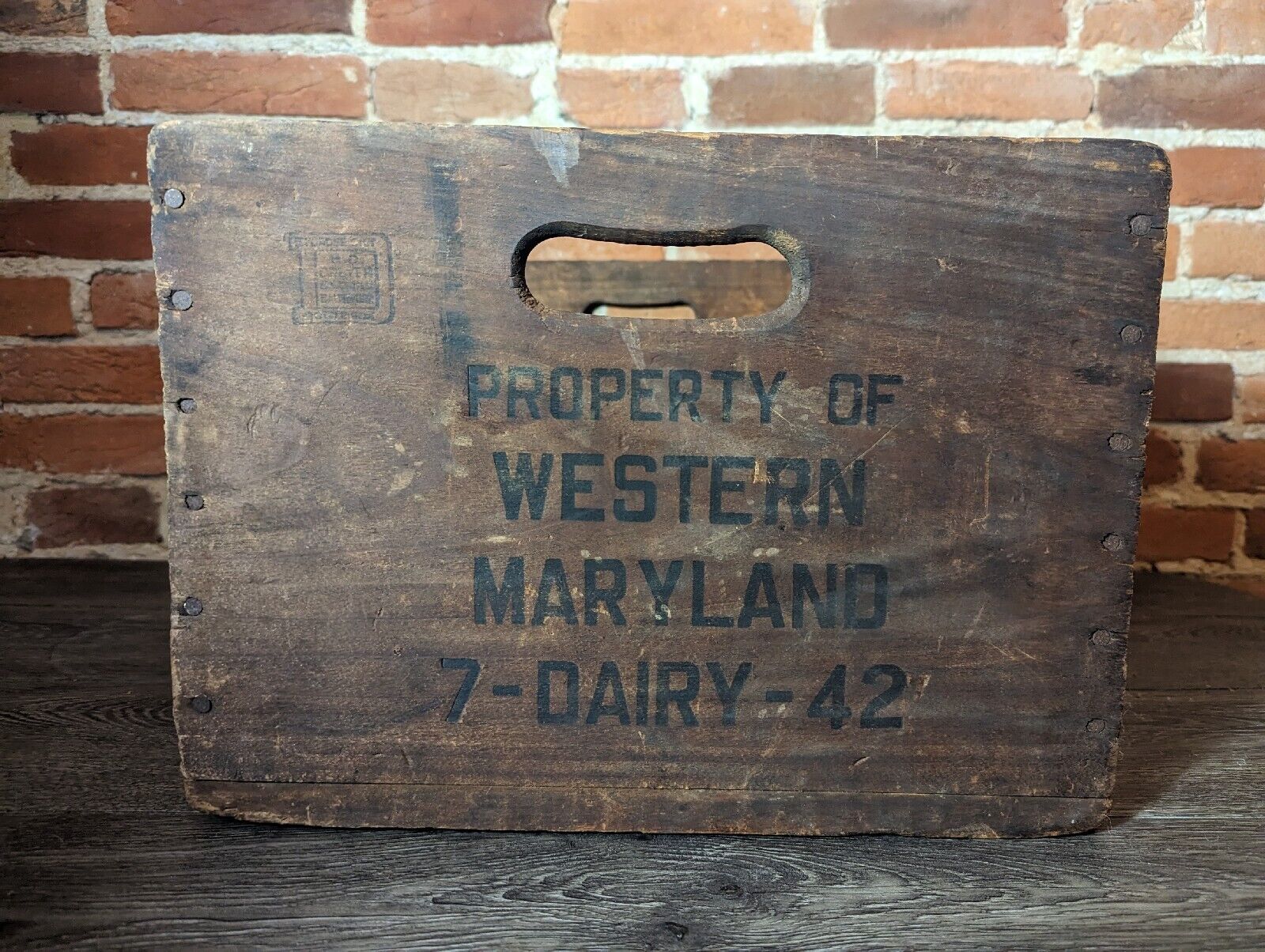 Vtg Western Maryland Dairy Wood Wooden Milk Bottle Crate Box 18.5