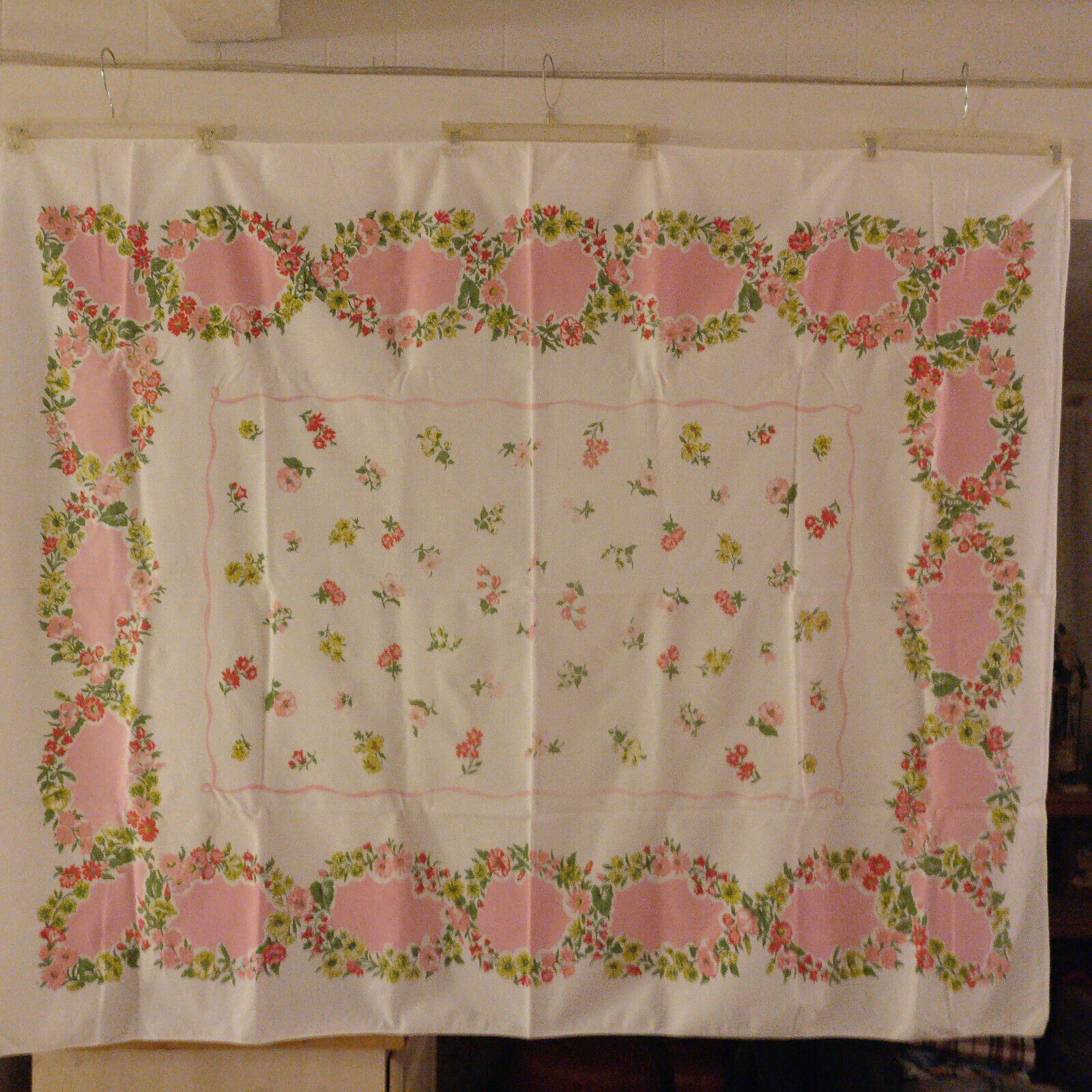 VTG SHABBY PINK FLORAL COTTON TABLECLOTH 49 X 60