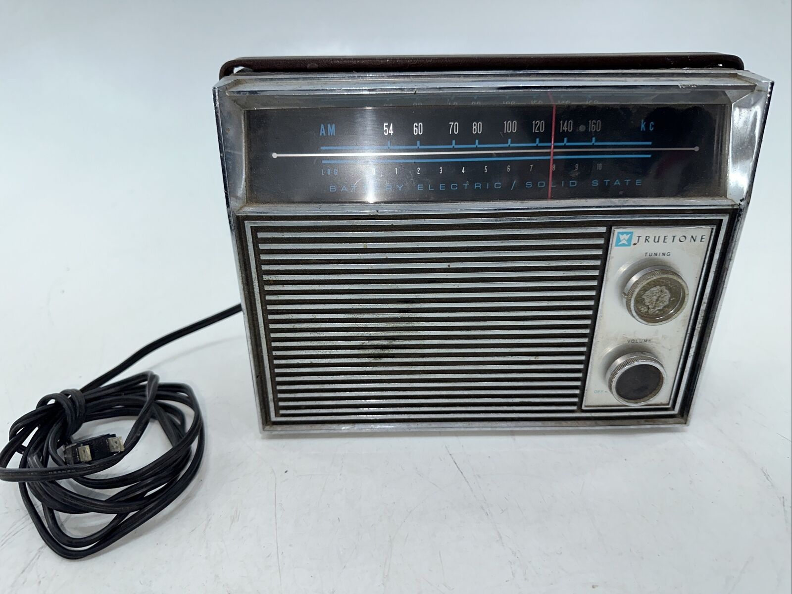 Vintage Truetone Solid State Portable Radio Japan 517