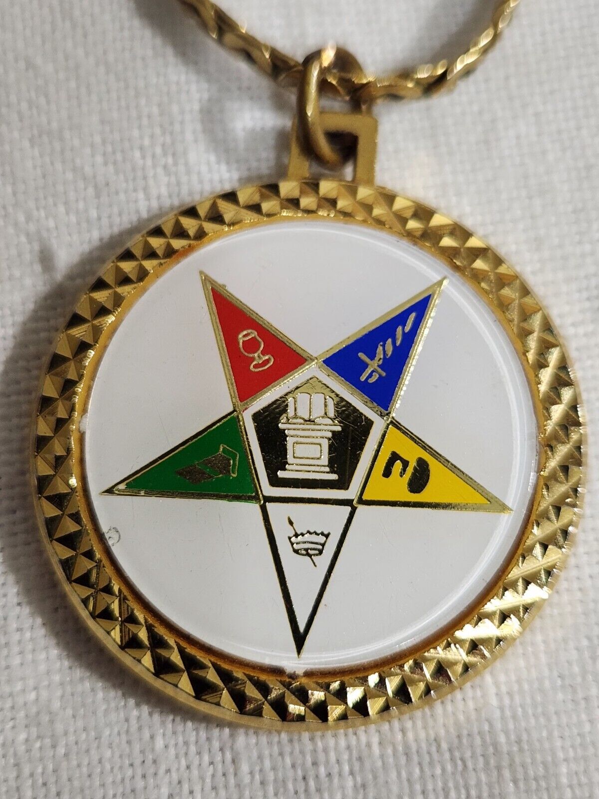 VINTAGE MASONIC EASTERN STAR PENDANT NECKLACE WITH REPLICA GOLD 1776 COIN