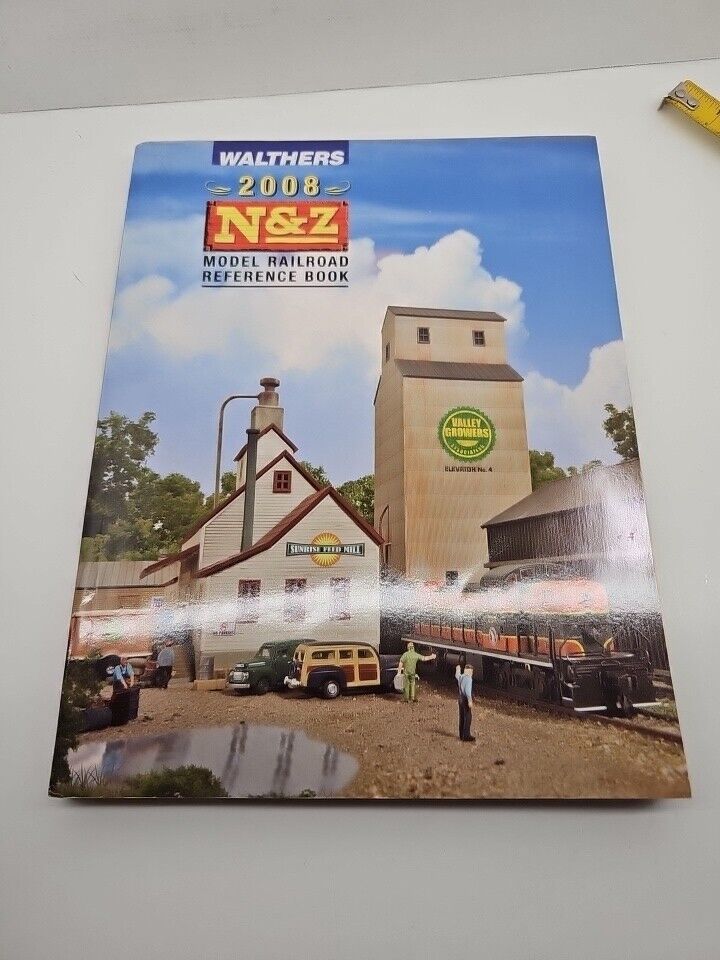 Walthers 2008 N & Z Scale Model Railroad Reference Book Catalog Trains C17