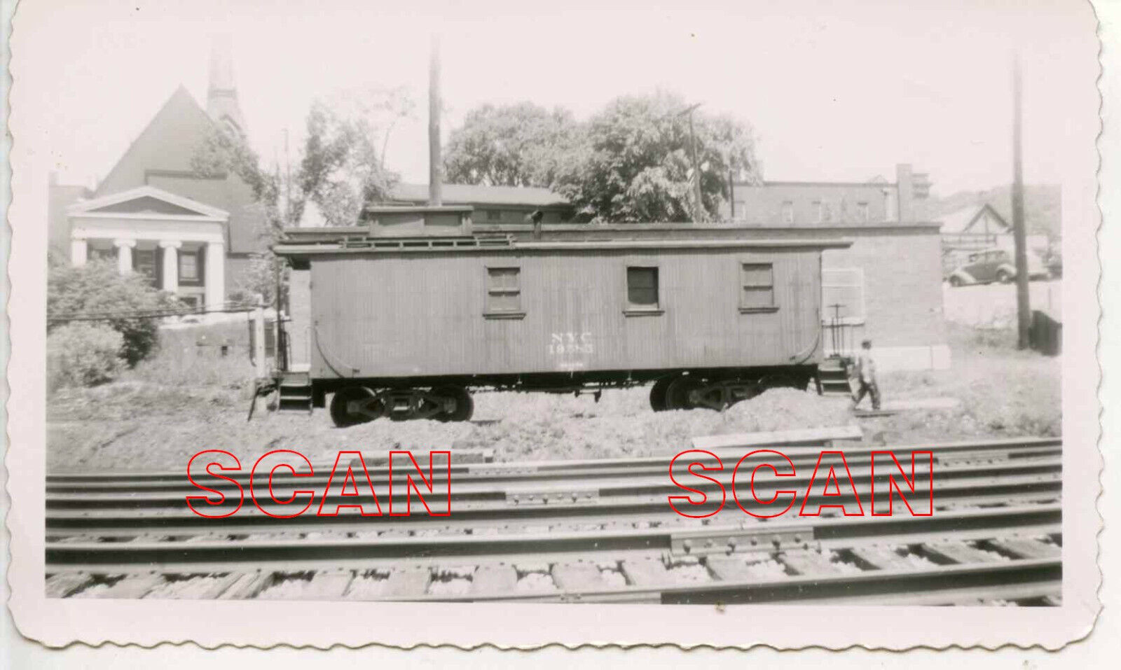 1G789 (2) RP 1950s NEW YORK CENTRAL RAILROAD CABOOSE #19585