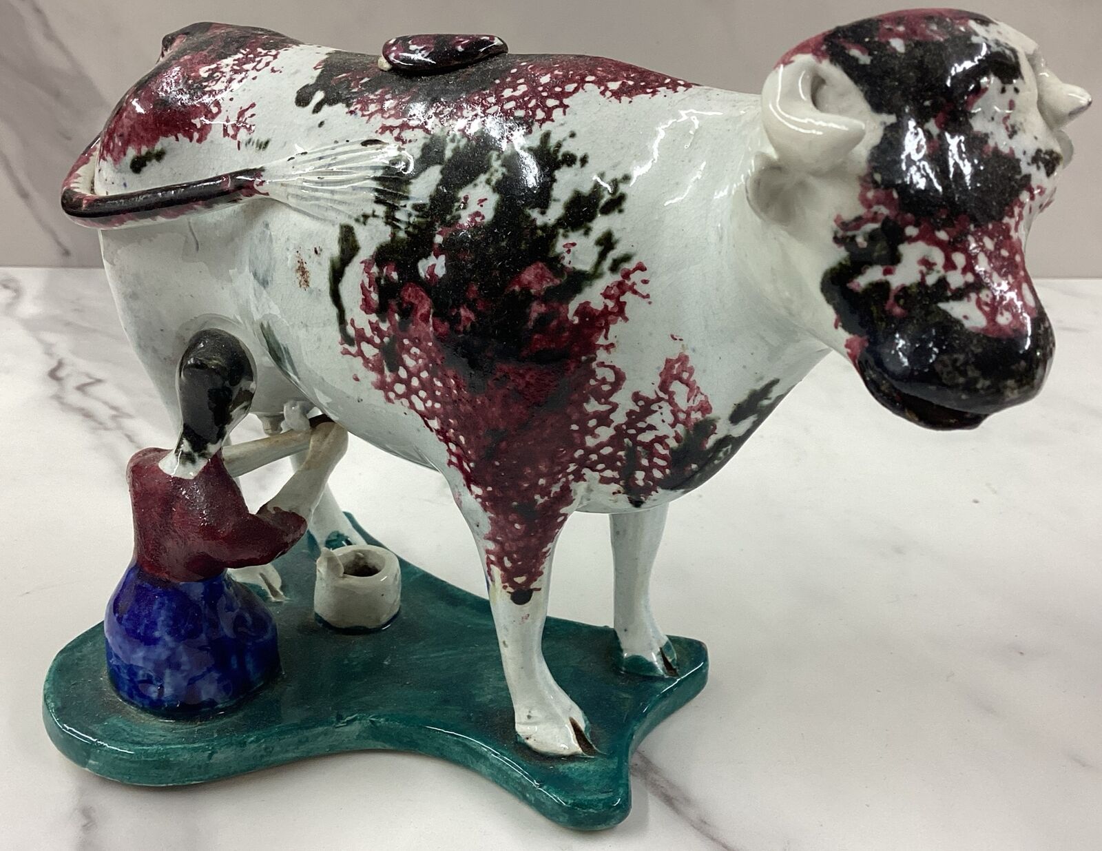 RARE Antique 19thC Staffordshire  Pearlware Pottery Cow Creamer 7.5”