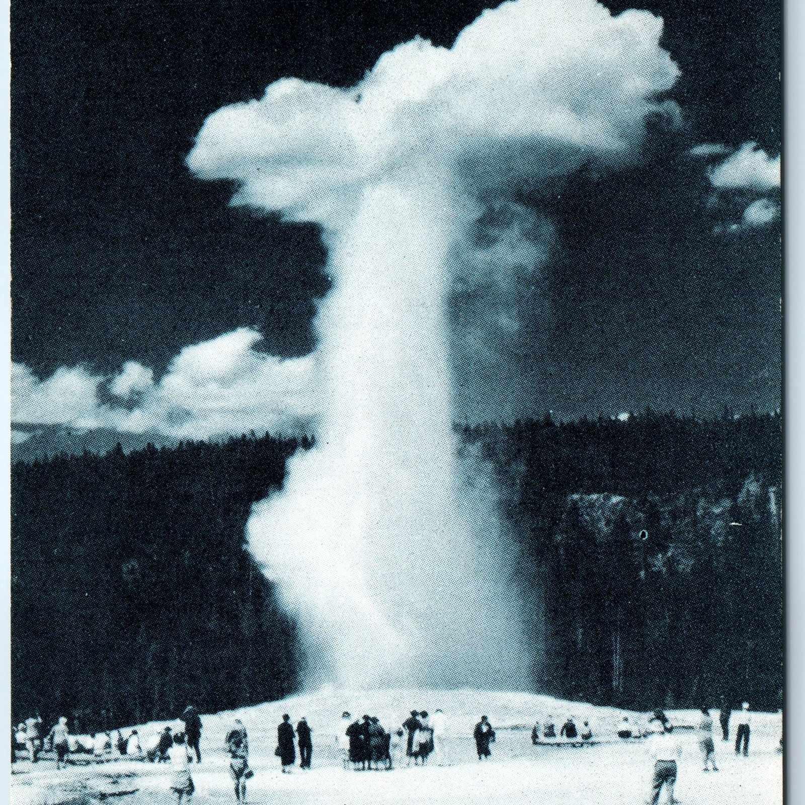 c1930s Yellowstone National Park, Wyo. Old Faithful Conoco Station Touraide A229