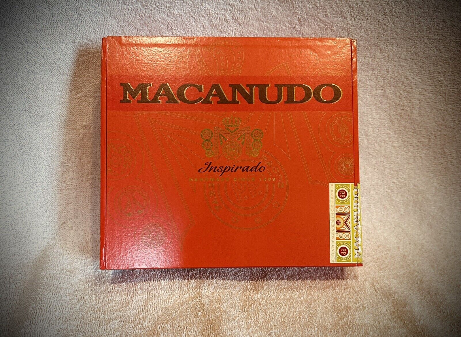 Vintage Macanudo Inspirado Cigar Box.