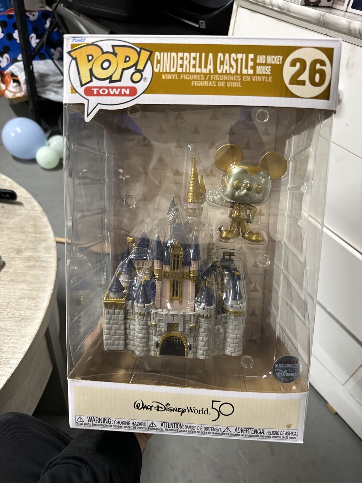 Funko Pop Town: Disney - Cinderella Castle and Mickey Mouse (Gold) - Disney...