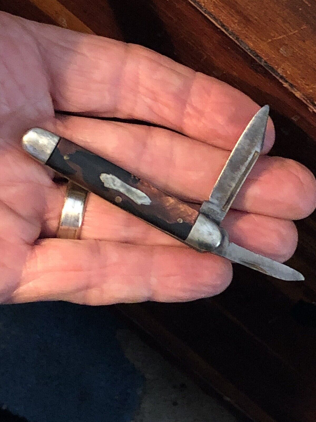 Vntg 1930-1936 Imperial Providence RI 2-Bld Pocket Knife w Brass Liners & Rivets