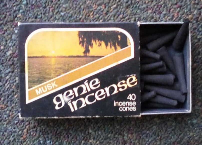 VTG BOX OF 29 GENIE CHARCOAL INCENSE CONES MUSK HINDU INCENSE 1977