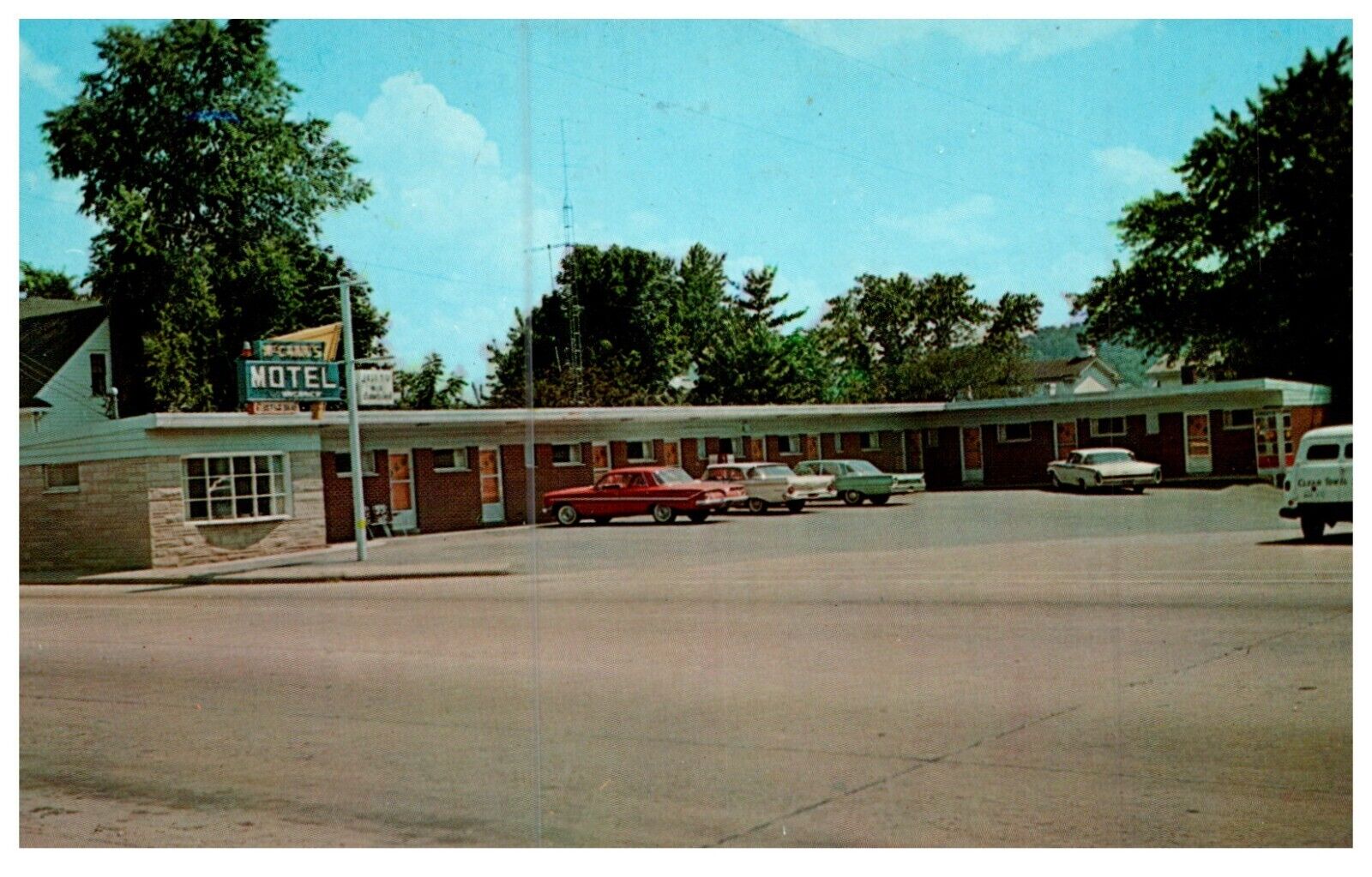McCann\'s Motel Aberdeen, OH Ohio Hotel Motel Advertising Vintage Postcard