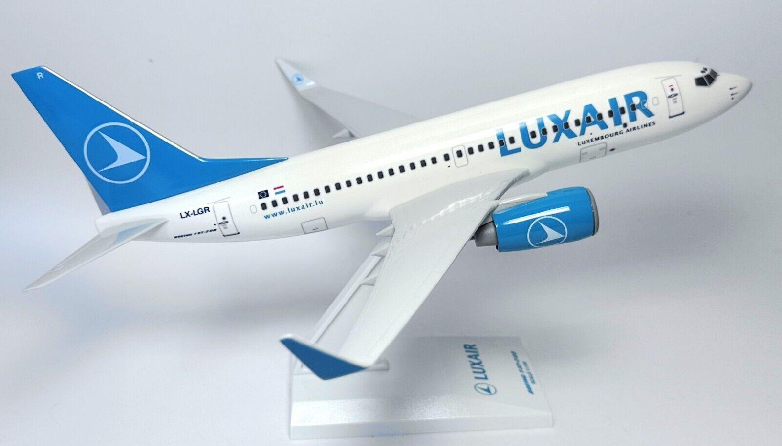 Boeing 737-700 Luxair Risesoon (Skymarks) Premium Collectors Model 1:130 LX-LGR