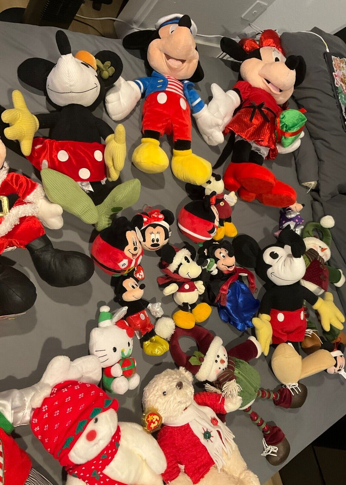 HUGE Holiday CHRISTMAS Disney Kids Toy Plush Lot of 21 GREAT CONDITION