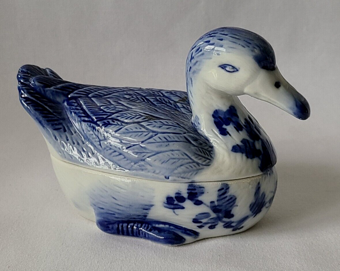 Vintage Duck Goose Hand Painted Trinket Box Blue & White