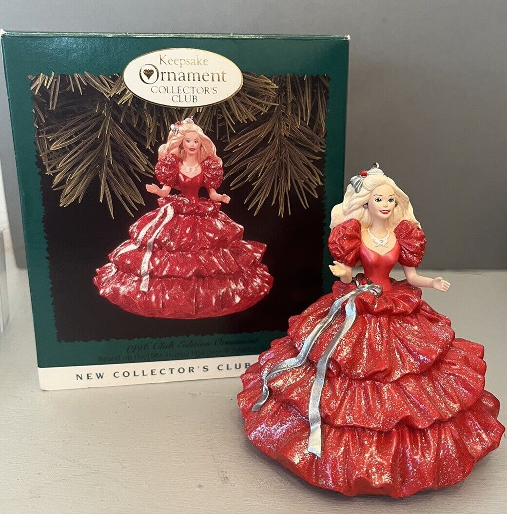 Hallmark Keepsake Christmas Ornament - Holiday Barbie 1996 Collector\'s Club