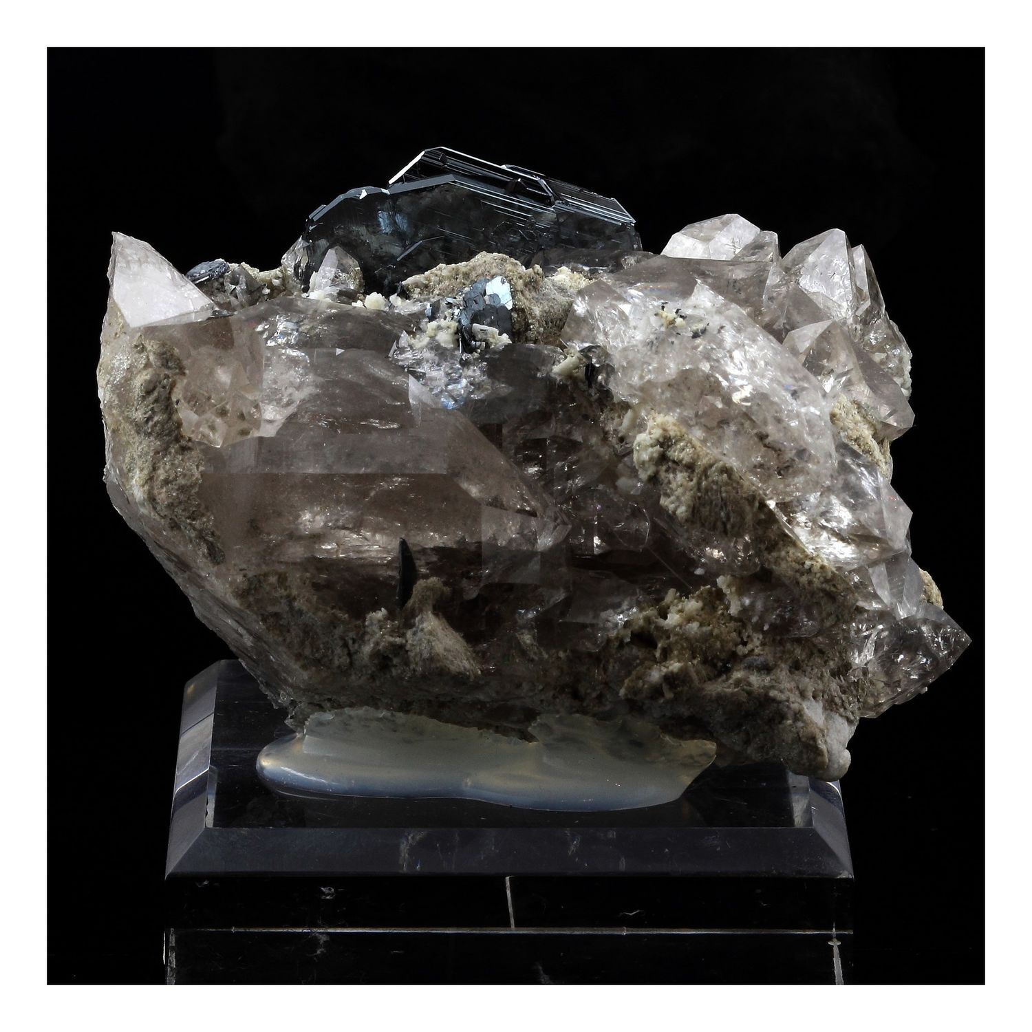 Hematite, Quartz 2660.0 Ct. Cavradi Throat, Grischun, Switzerland
