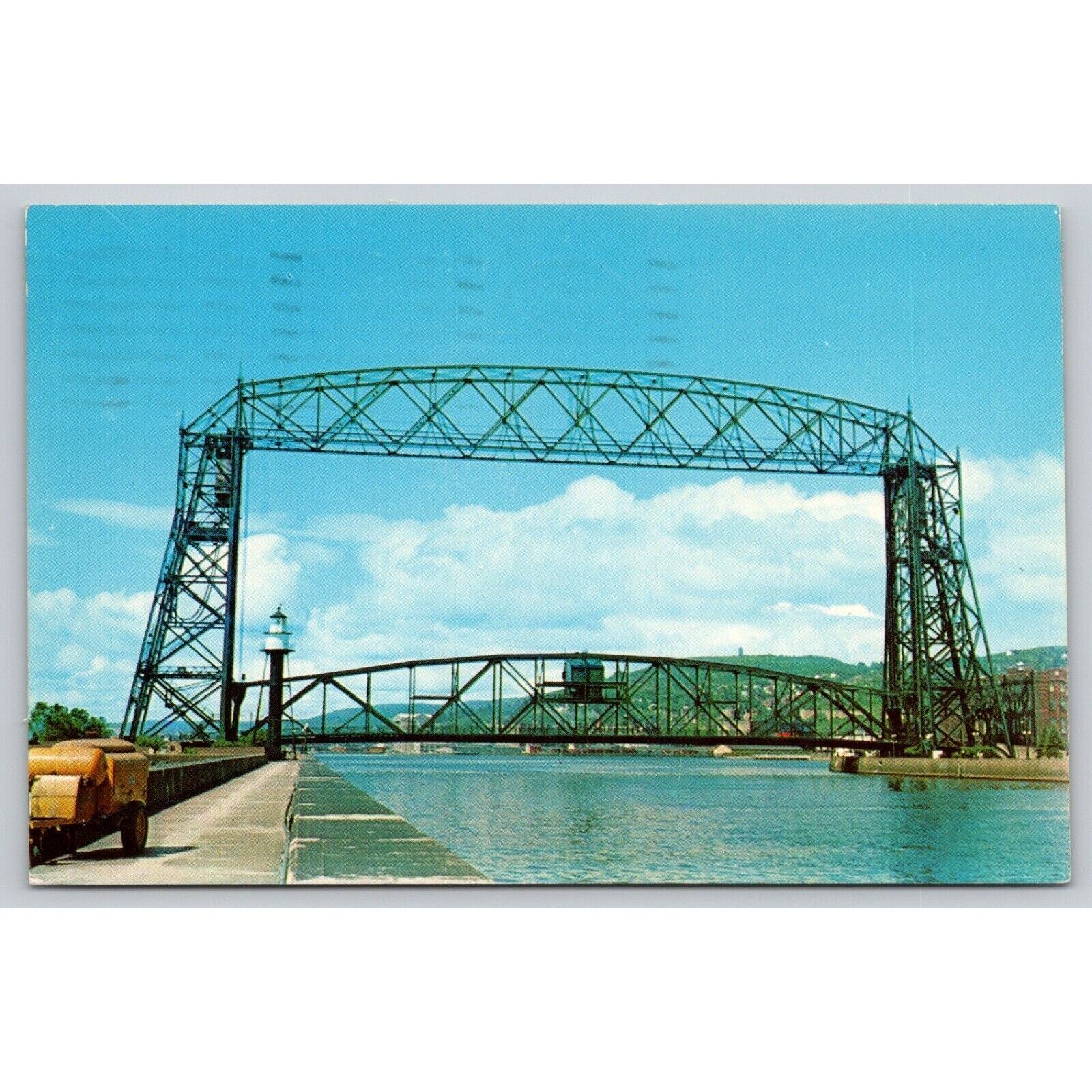 Postcard Minnesota Duluth the famous aerial bridge