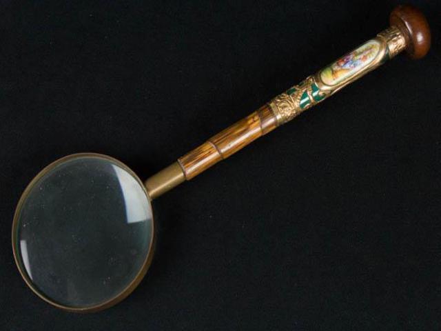 NobleSpirit NO RESERVE {3970} Vintage 85mm Diameter French Magnifying Glass