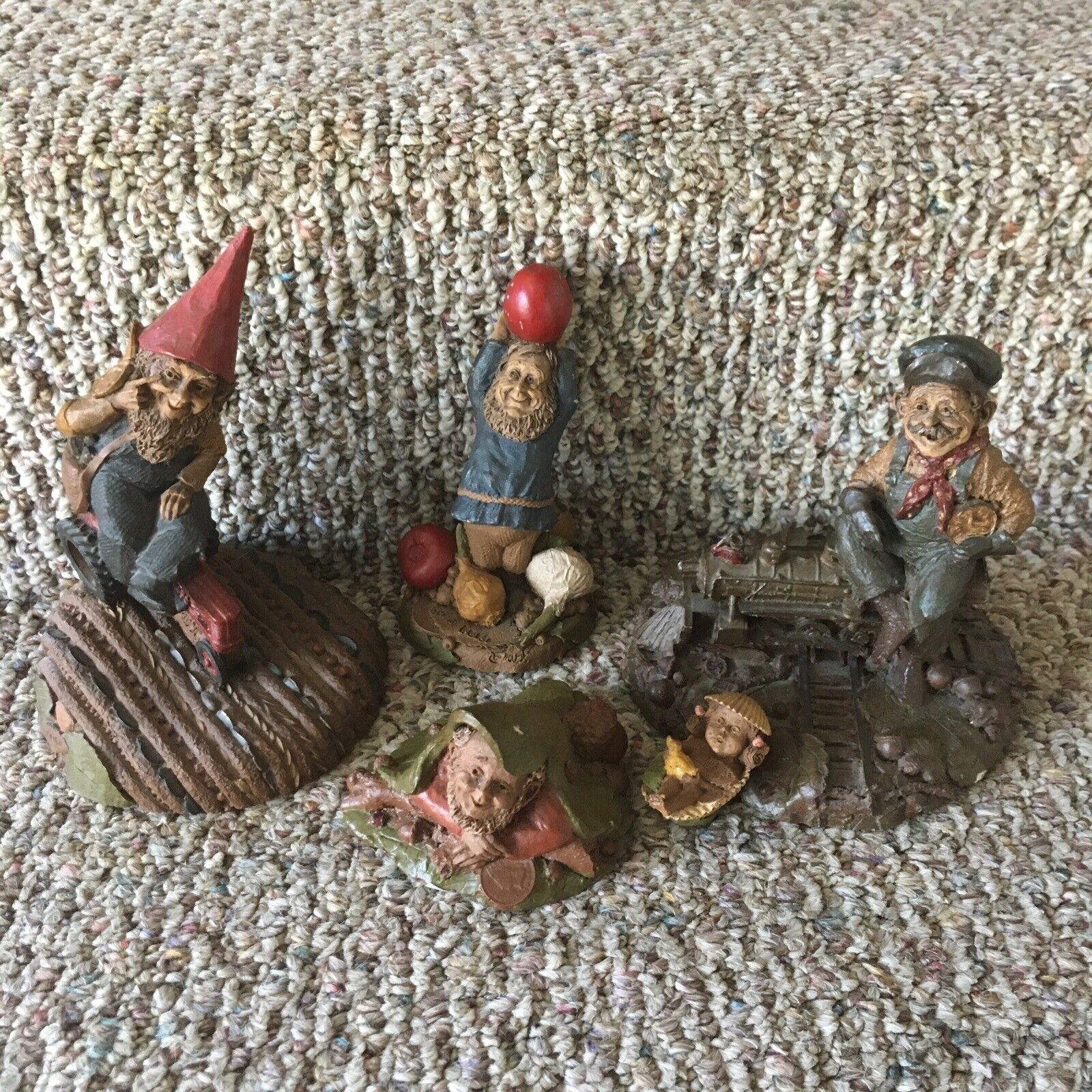 5 Tom Clark vintage Gnomes