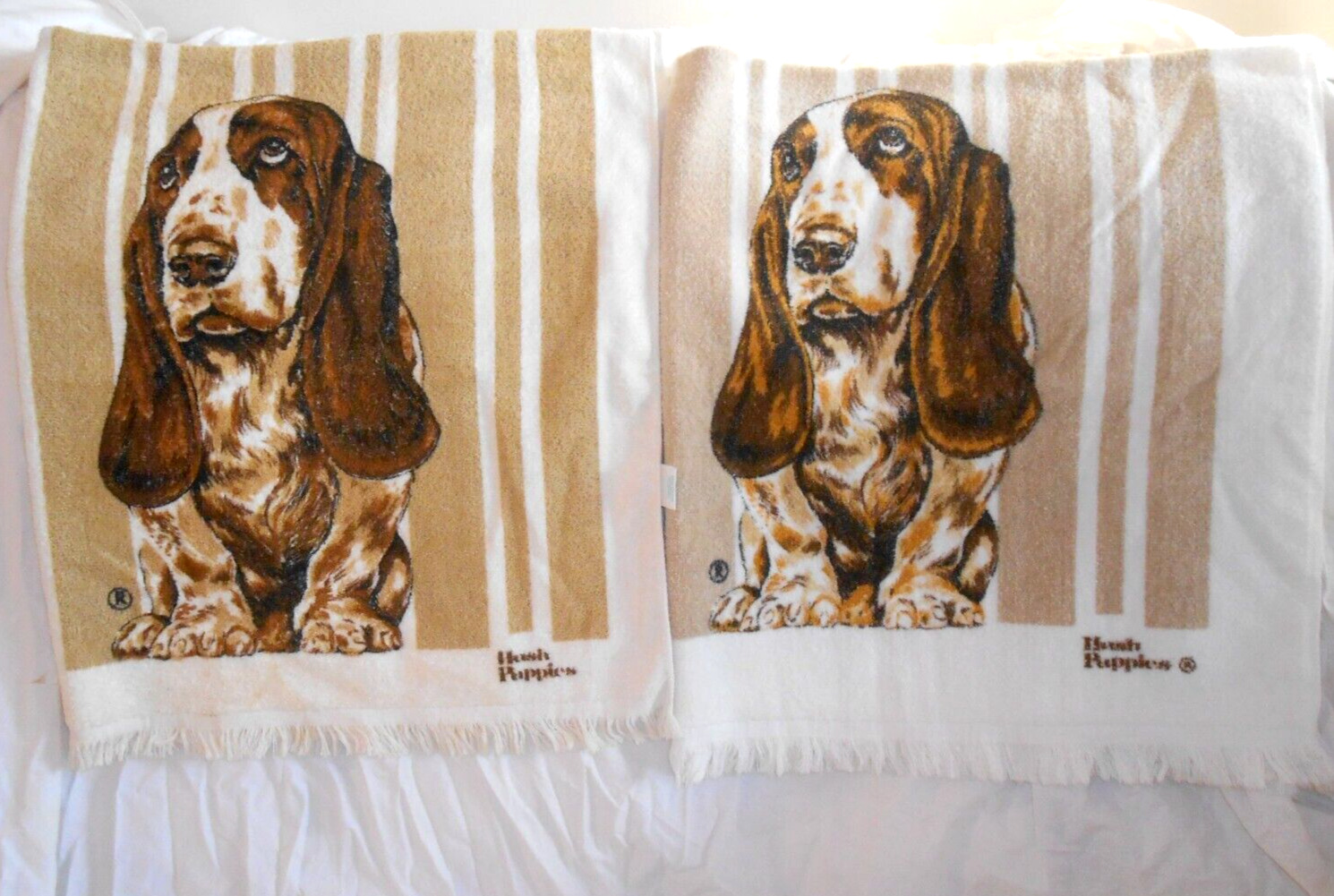 Vintage Lot of 2 HUSH PUPPIES Shoes BASSET HOUND Dog Advertising Towels 40 x 22
